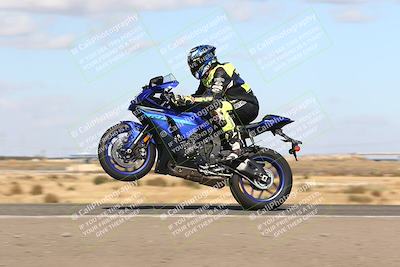 media/Nov-03-2024-TrackDaz (Sun) [[44580f4982]]/B Group/1220pm (Wheelie Bump)/